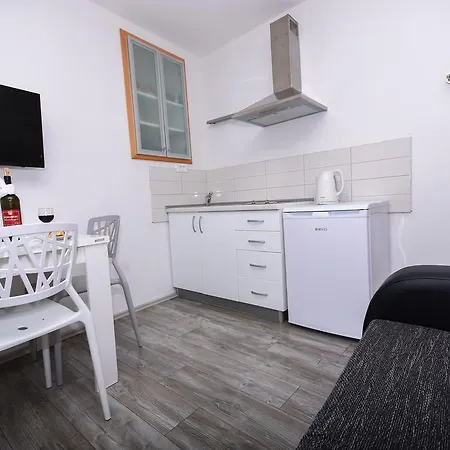 Tragos Lemon Tree Apartment Trogir Exterior photo