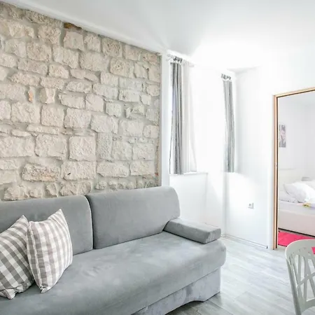 Tragos Lemon Tree Apartment Trogir Exterior photo