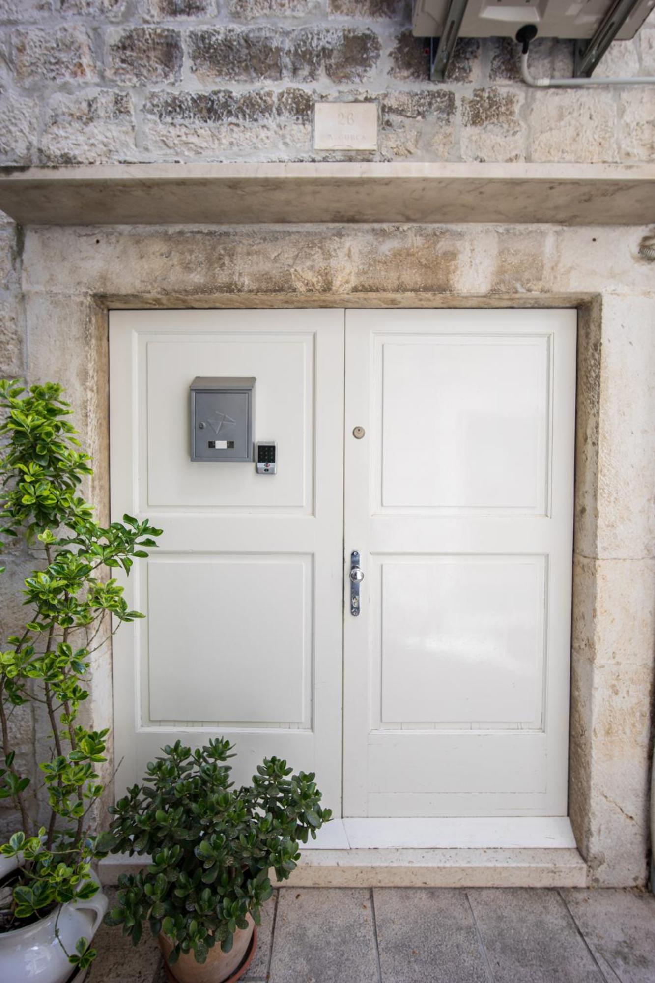 Tragos Lemon Tree Apartment Trogir