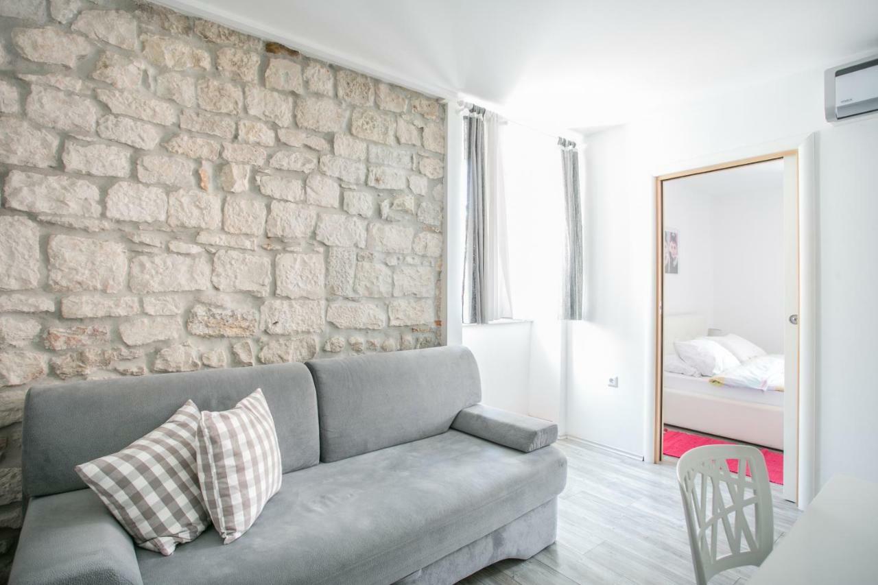 Tragos Lemon Tree Apartment *